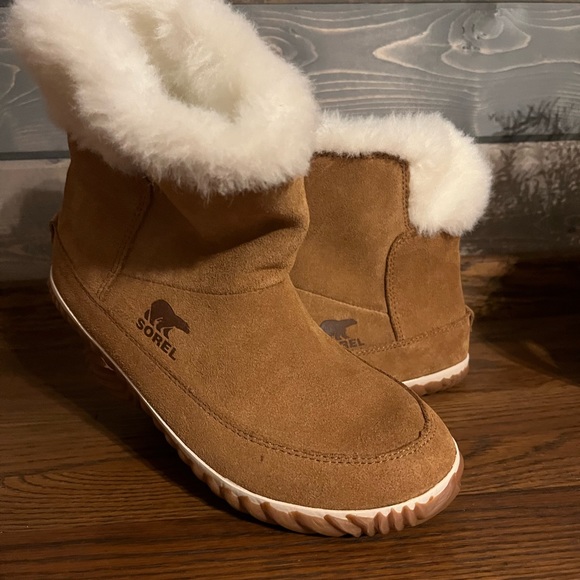 Sorel Shoes - Sorel out n about fur lined booties